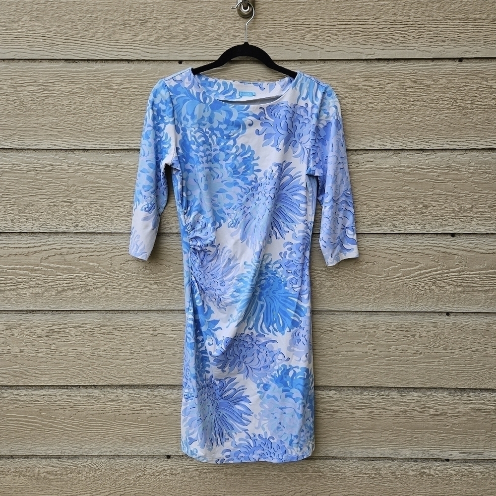 J. McLaughlin light blue and white floral 3/4 sleeve dress with side ruching med